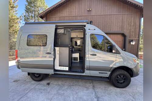 2022 Winnebago REVEL 44E in big bear city CA