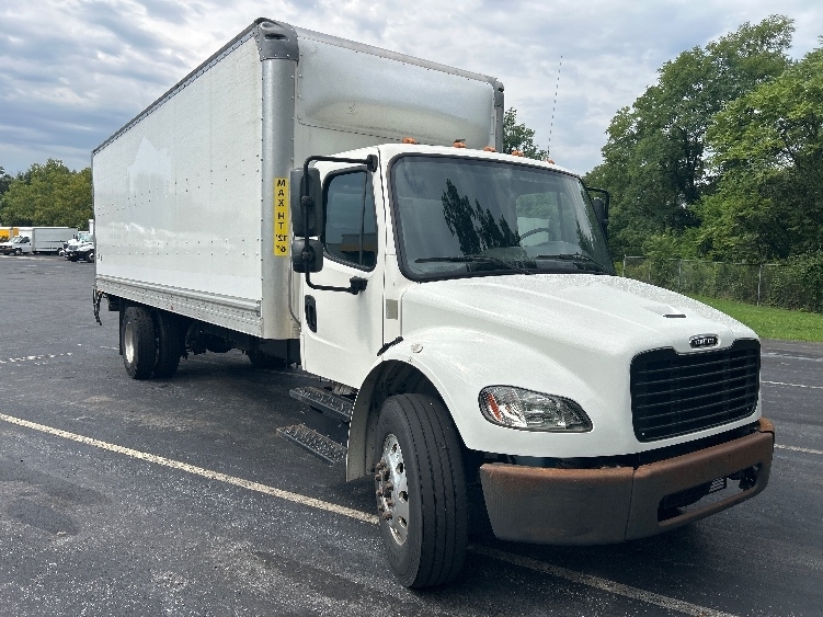 2020 FREIGHTLINER BUSINESS CLASS M2 106 in Dayton, NJ