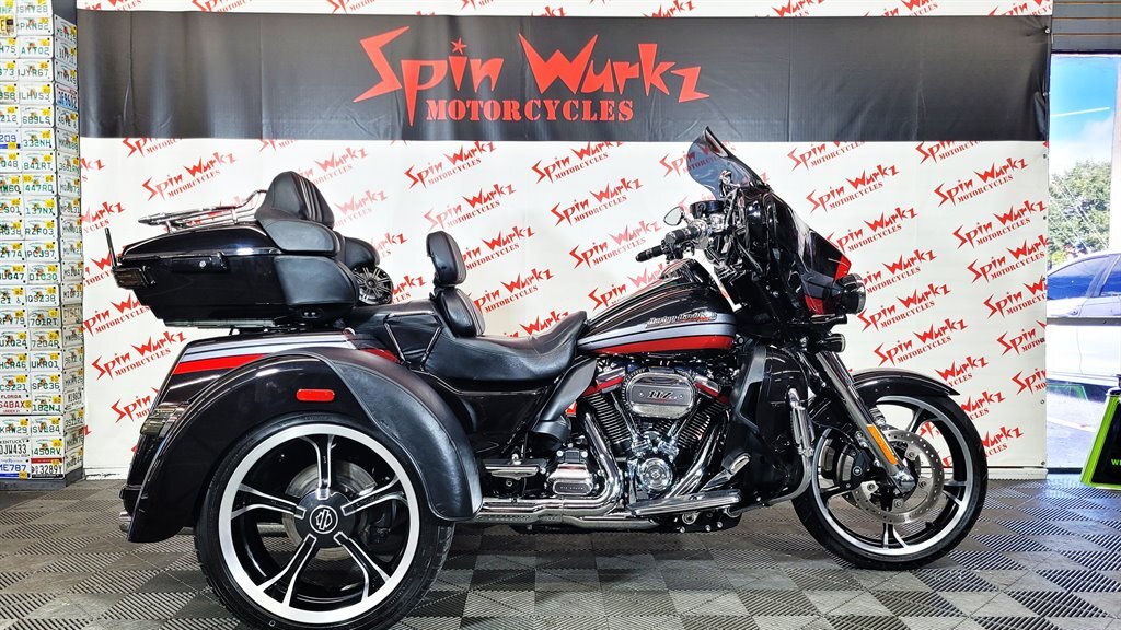 2020 Harley Davidson TRI GLIDE CVO FLHTCU CVO in Seminole, FL
