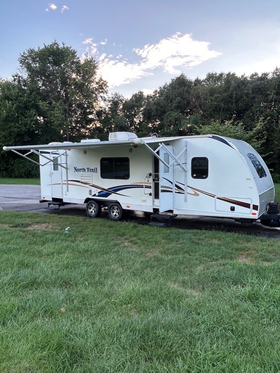 2011 Heartland NORTH TRAIL 28BRS RV