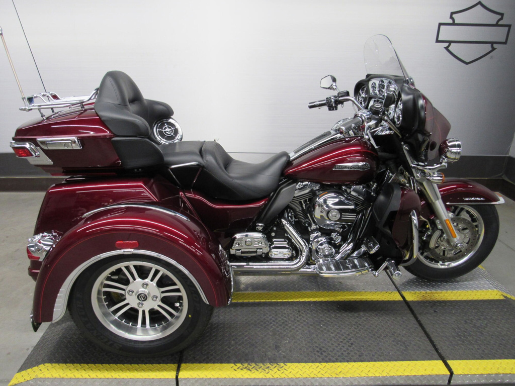 2015 Harley-Davidson Trike Tri Glide Ultra ULTRA CLASSIC in Goodyear, AZ