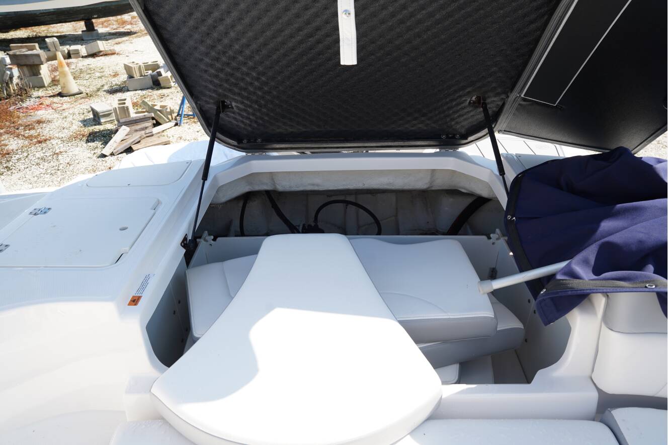 A photo of this 2023 Chaparral 23 SSI OB