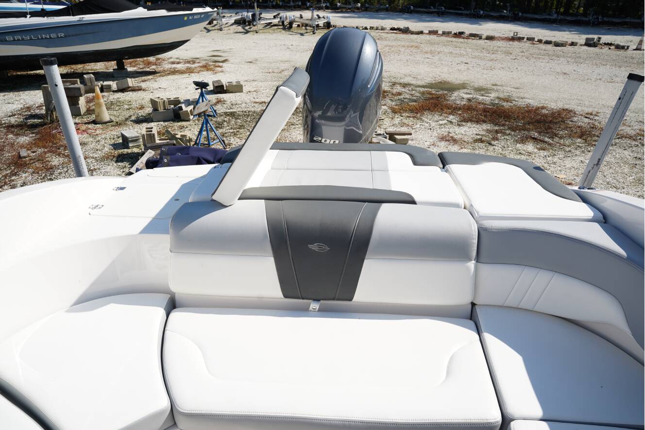A photo of this 2023 Chaparral 23 SSI OB