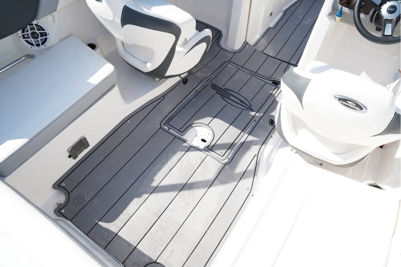 A photo of this 2023 Chaparral 23 SSI OB