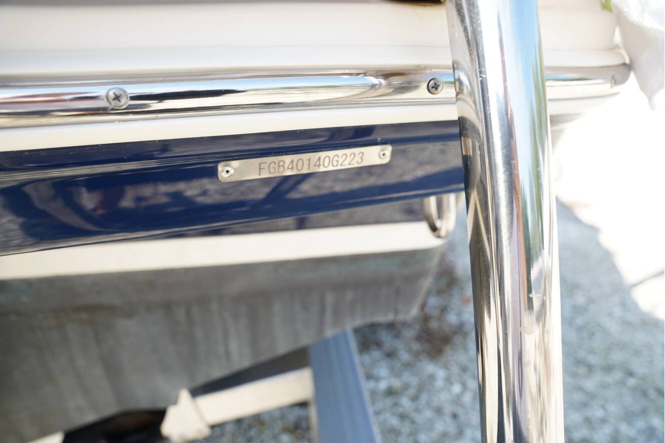 A photo of this 2023 Chaparral 23 SSI OB