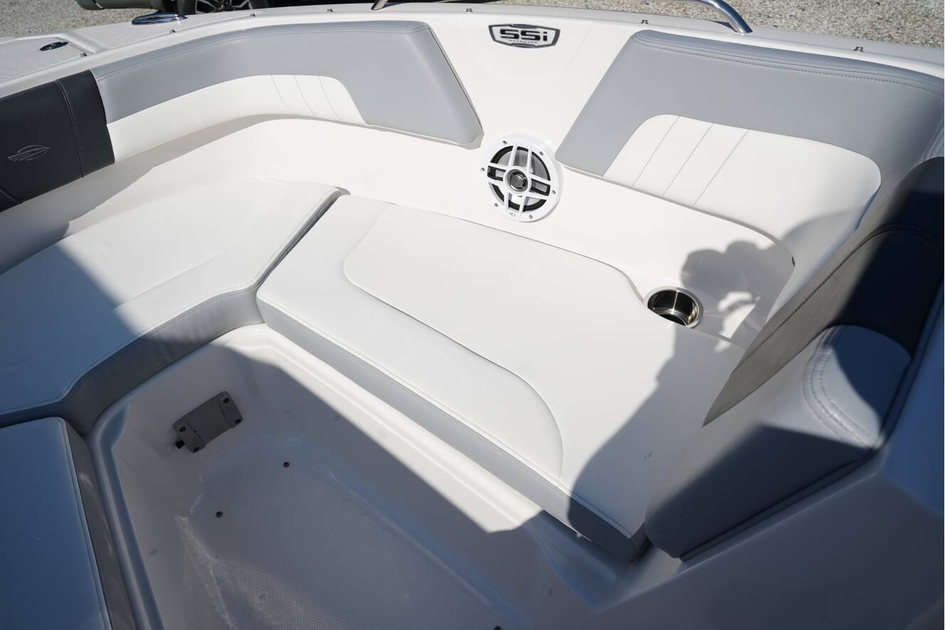 A photo of this 2023 Chaparral 23 SSI OB