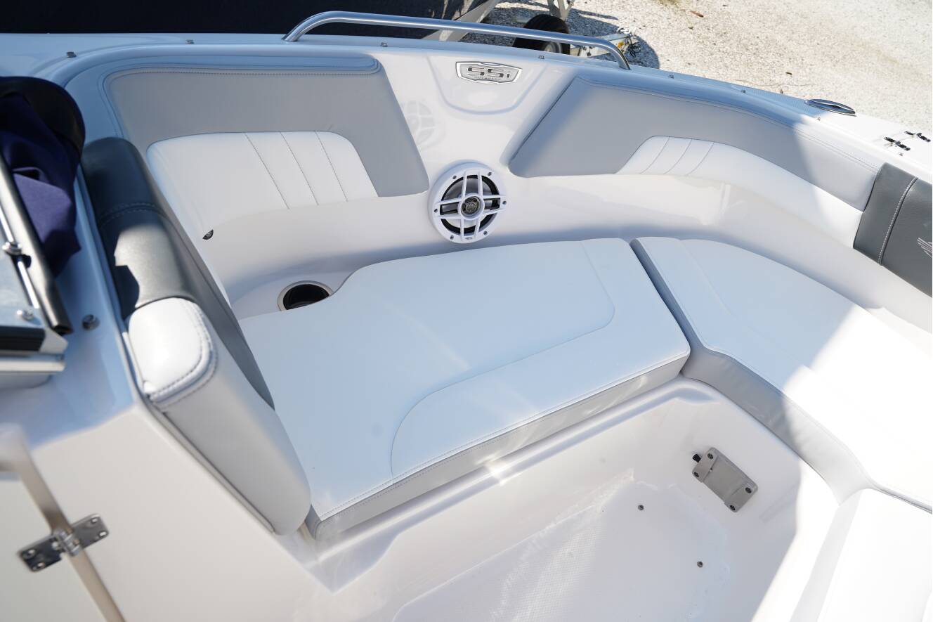 A photo of this 2023 Chaparral 23 SSI OB