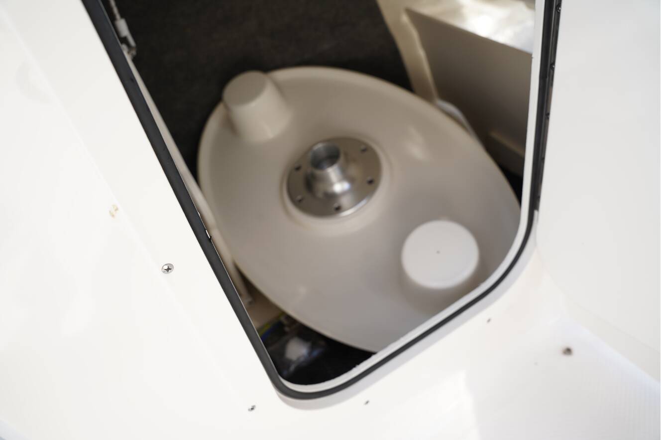 A photo of this 2023 Chaparral 23 SSI OB