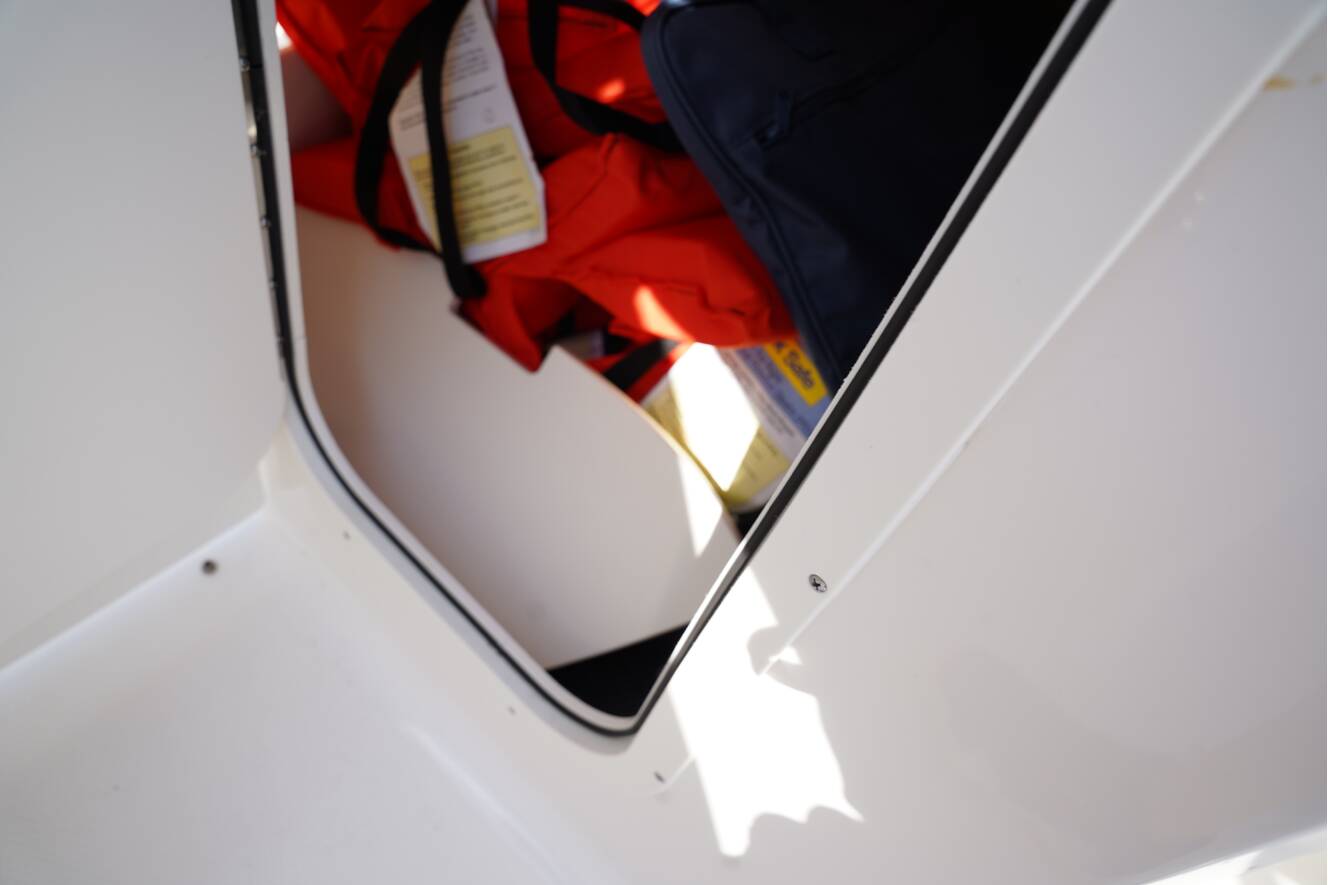 A photo of this 2023 Chaparral 23 SSI OB