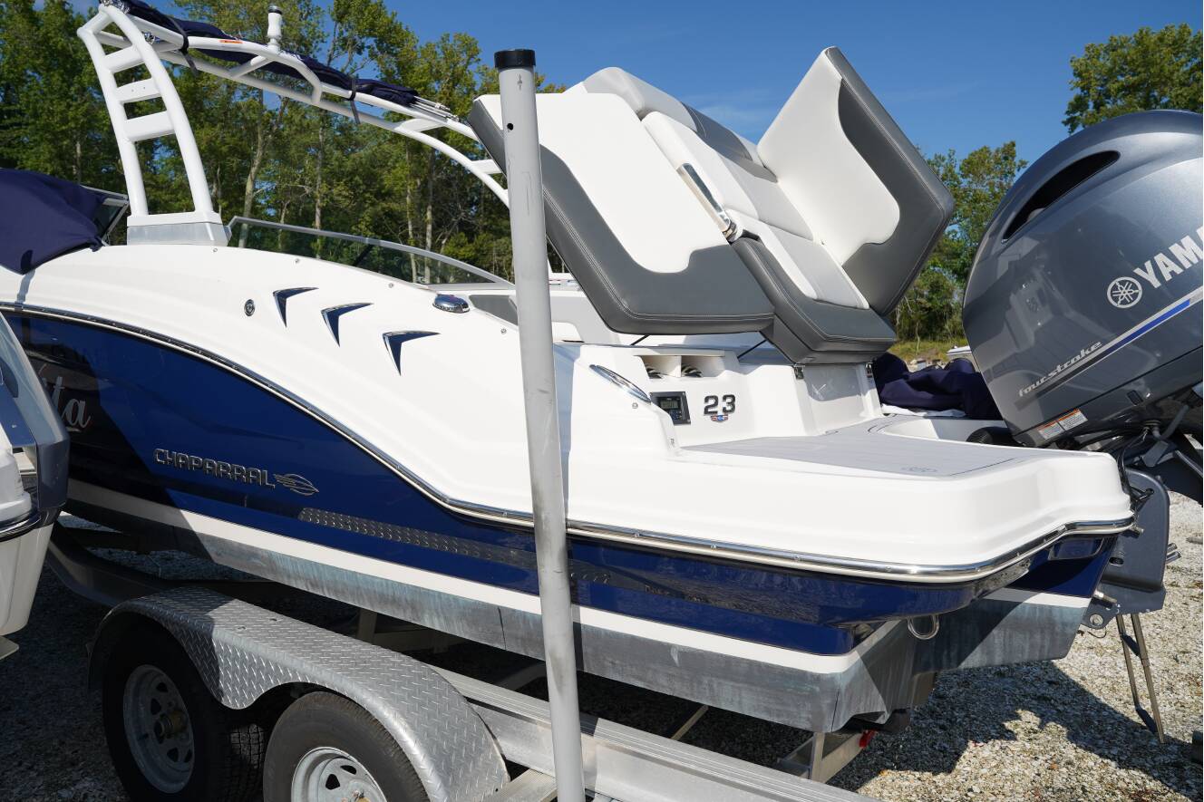 A photo of this 2023 Chaparral 23 SSI OB
