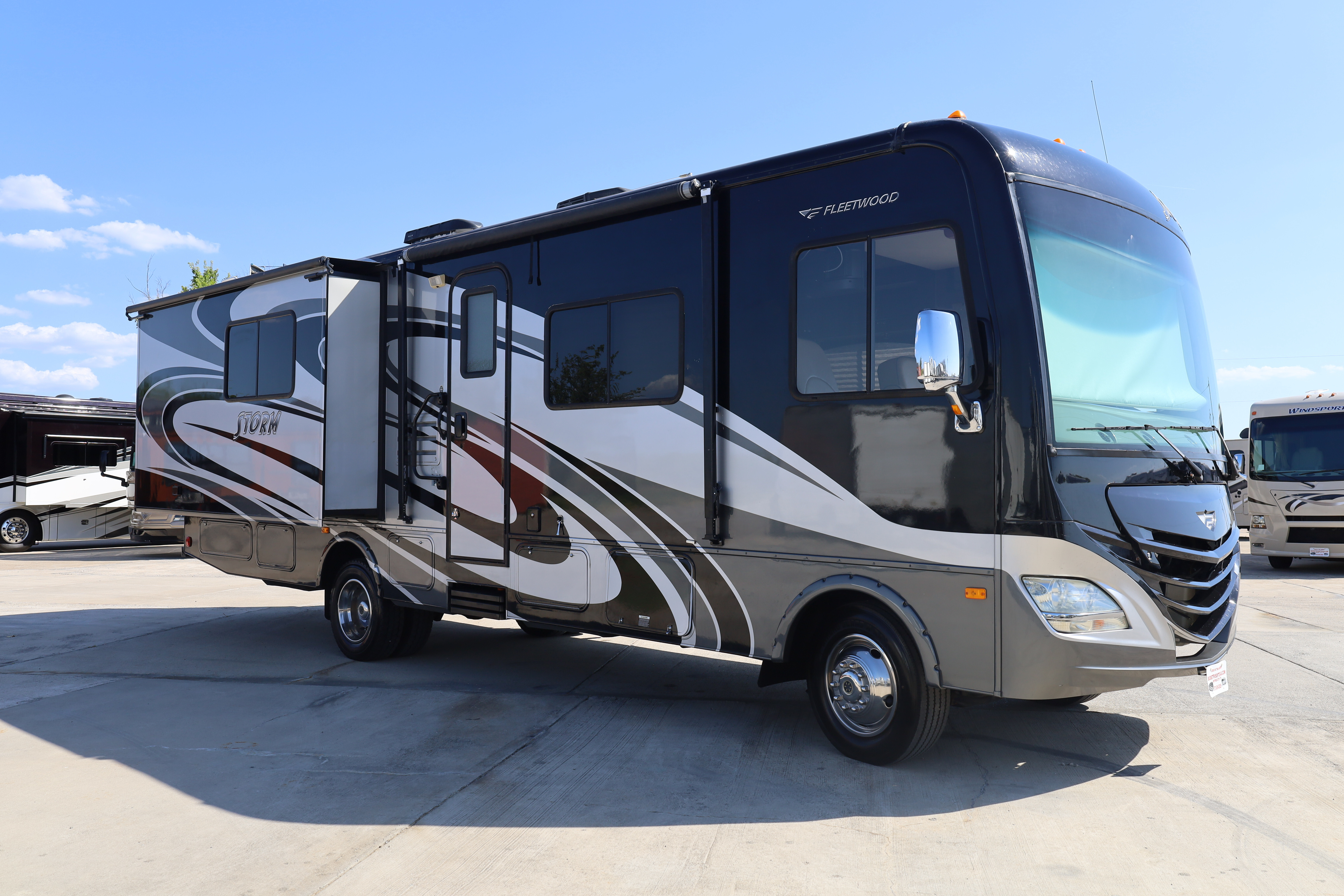 2013 Fleetwood Storm 32BH in royse city TX