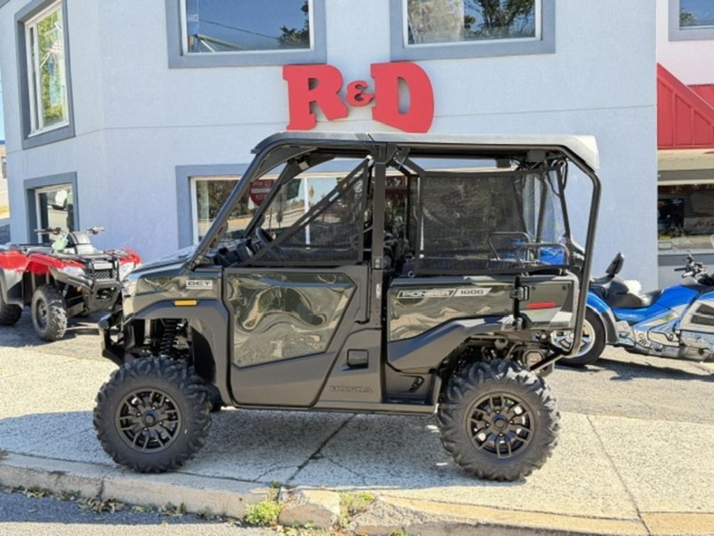 2026 Honda® Pioneer 1000-5 Deluxe in palmerton PA