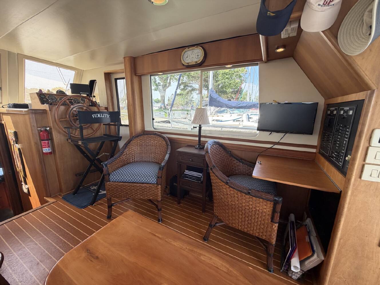 A photo of this 2006 Mainship 34 Trawler
