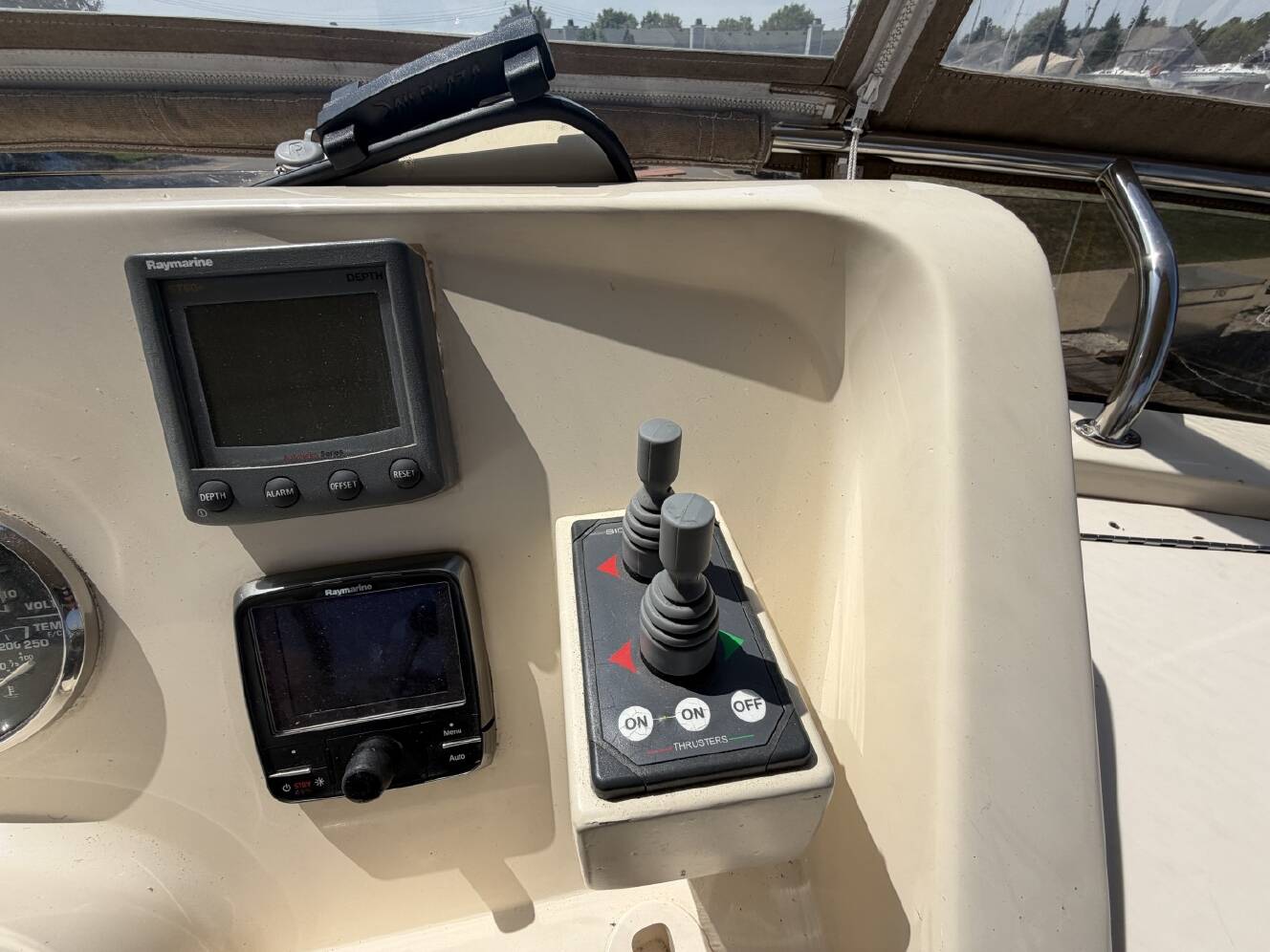 A photo of this 2006 Mainship 34 Trawler