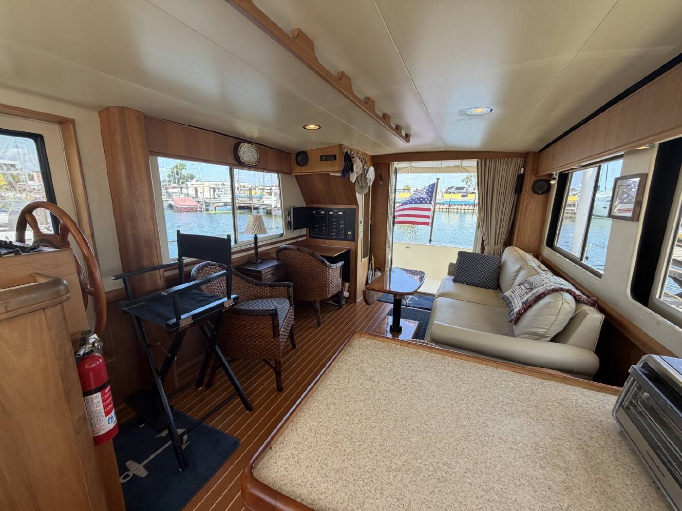 A photo of this 2006 Mainship 34 Trawler