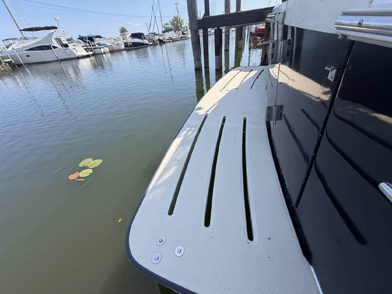 A photo of this 2006 Mainship 34 Trawler