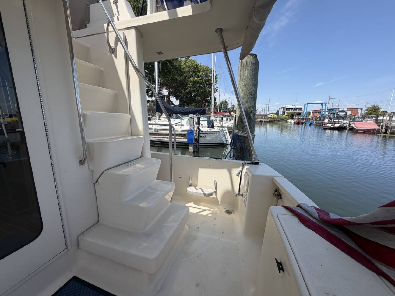 A photo of this 2006 Mainship 34 Trawler