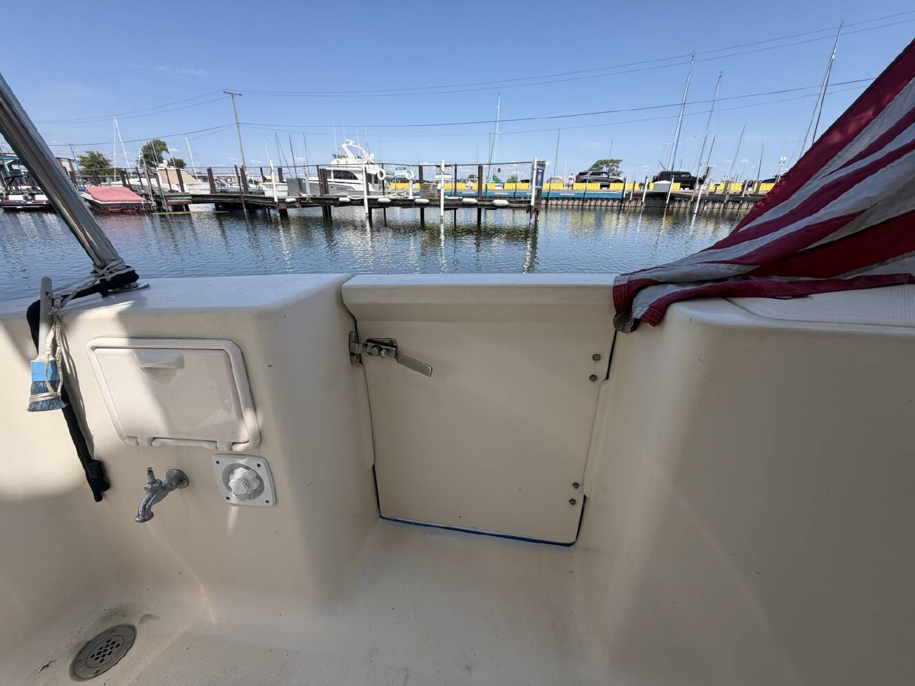 A photo of this 2006 Mainship 34 Trawler