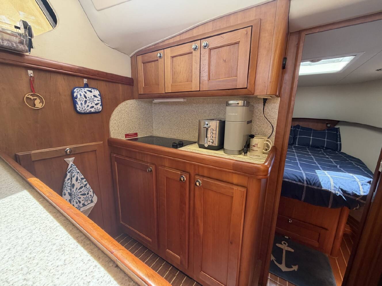 A photo of this 2006 Mainship 34 Trawler