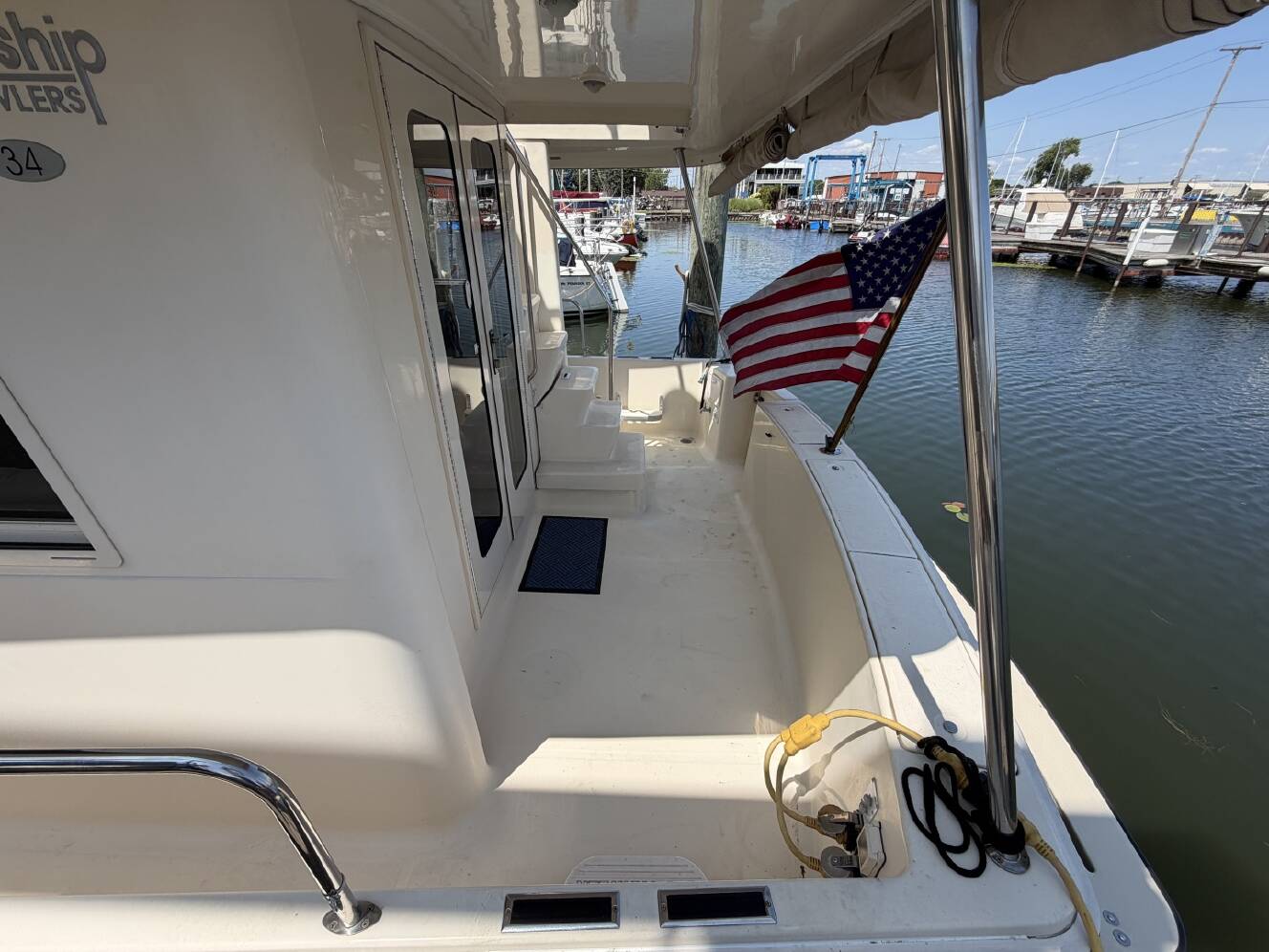 A photo of this 2006 Mainship 34 Trawler