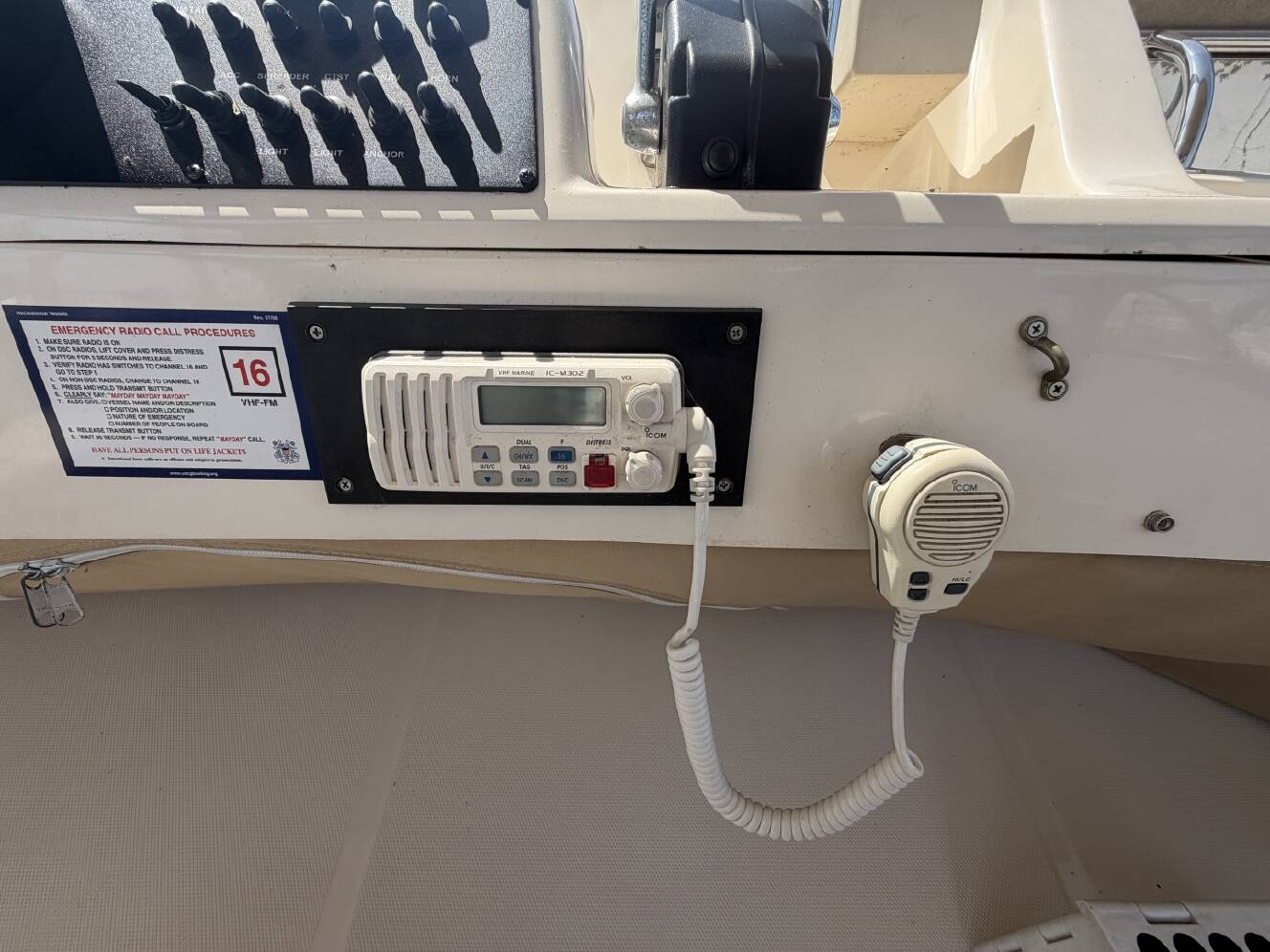 A photo of this 2006 Mainship 34 Trawler