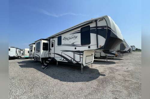 2018 Heartland BIG COUNTRY 4010RD in blue grass IA