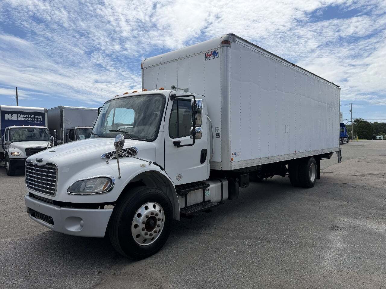 2018 FREIGHTLINER BUSINESS CLASS M2 106 in Brockton, MA
