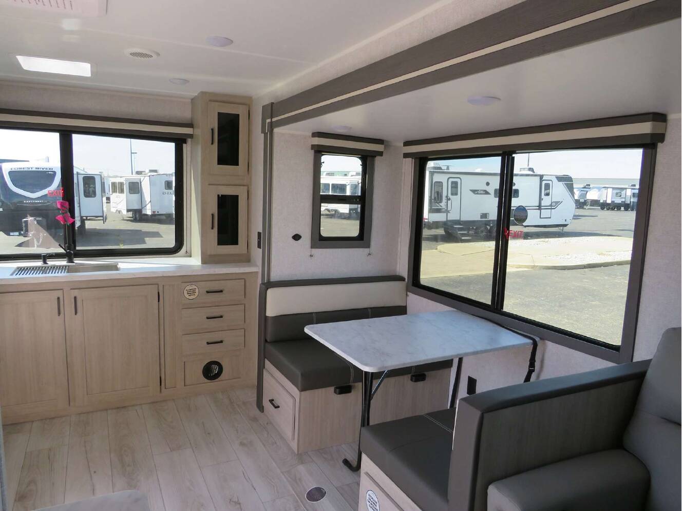 A photo of this 2026 East To West DELLA TERRA 263RK