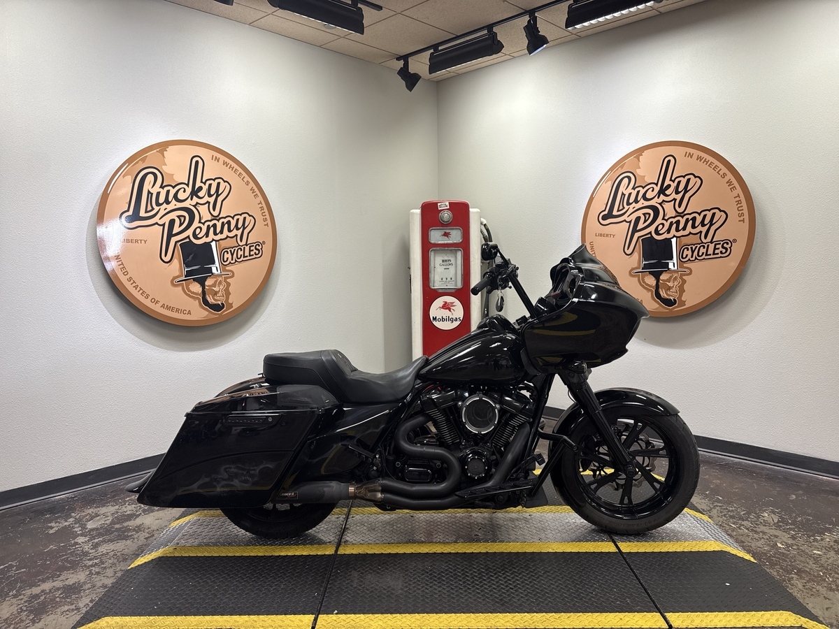 2019 Harley-Davidson ROAD GLIDE SPECIAL SPECIAL FLTRXS in Bedford, TX