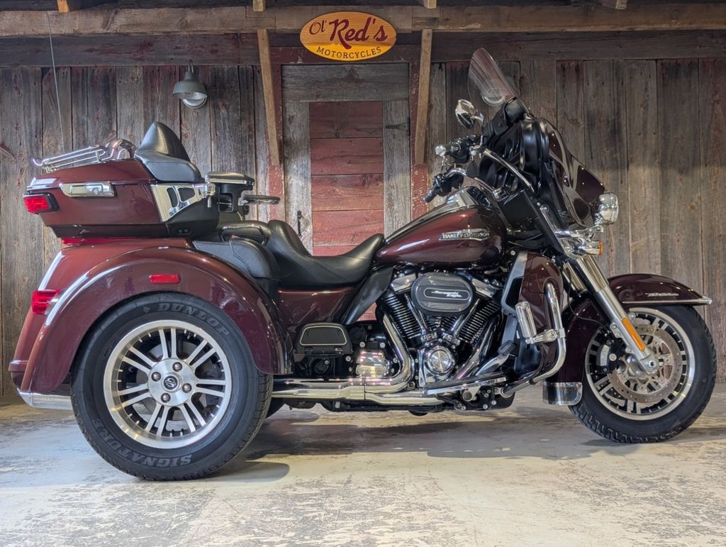2019 Harley-Davidson® FLHTCUTG - Tri Glide® Ultra ULTRA CLASSIC in Simpsonville, SC
