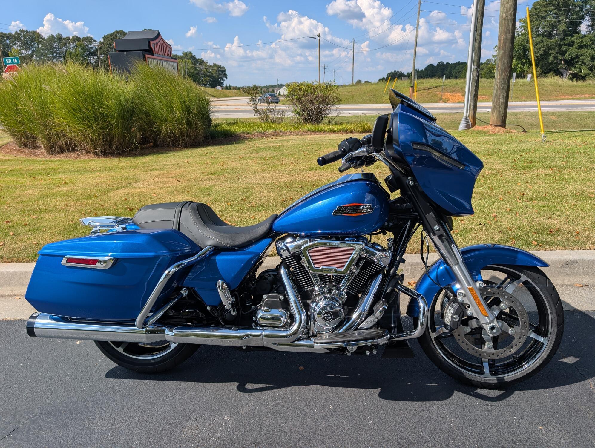 2025 Harley-Davidson Street Glide in Newnan, GA