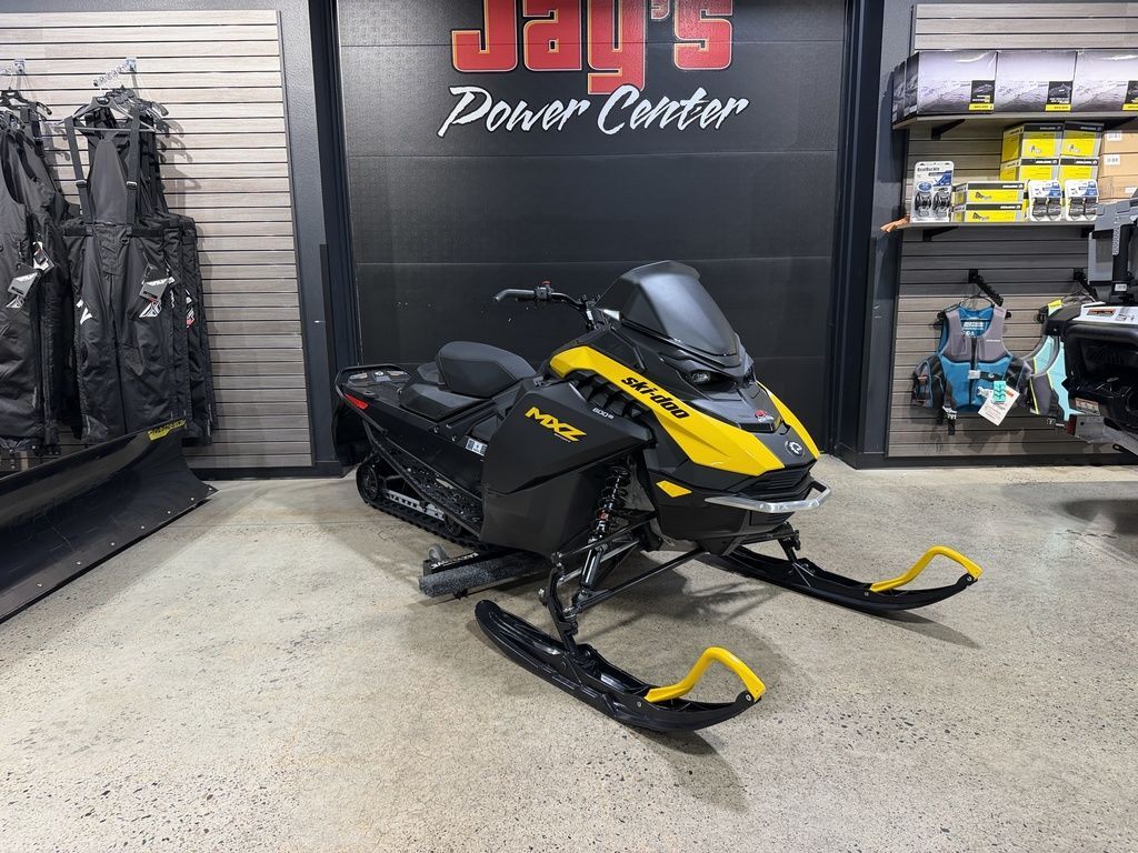 2027 Ski-Doo MXZ Sport 600 EFI - 85 129 ES RipSaw 1.25 S_Lev_4.5"_Yl 600R E-TEC in reedsburg WI
