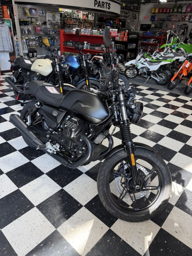 2027 Moto Guzzi V7 Stone STONE in Middletown, NJ