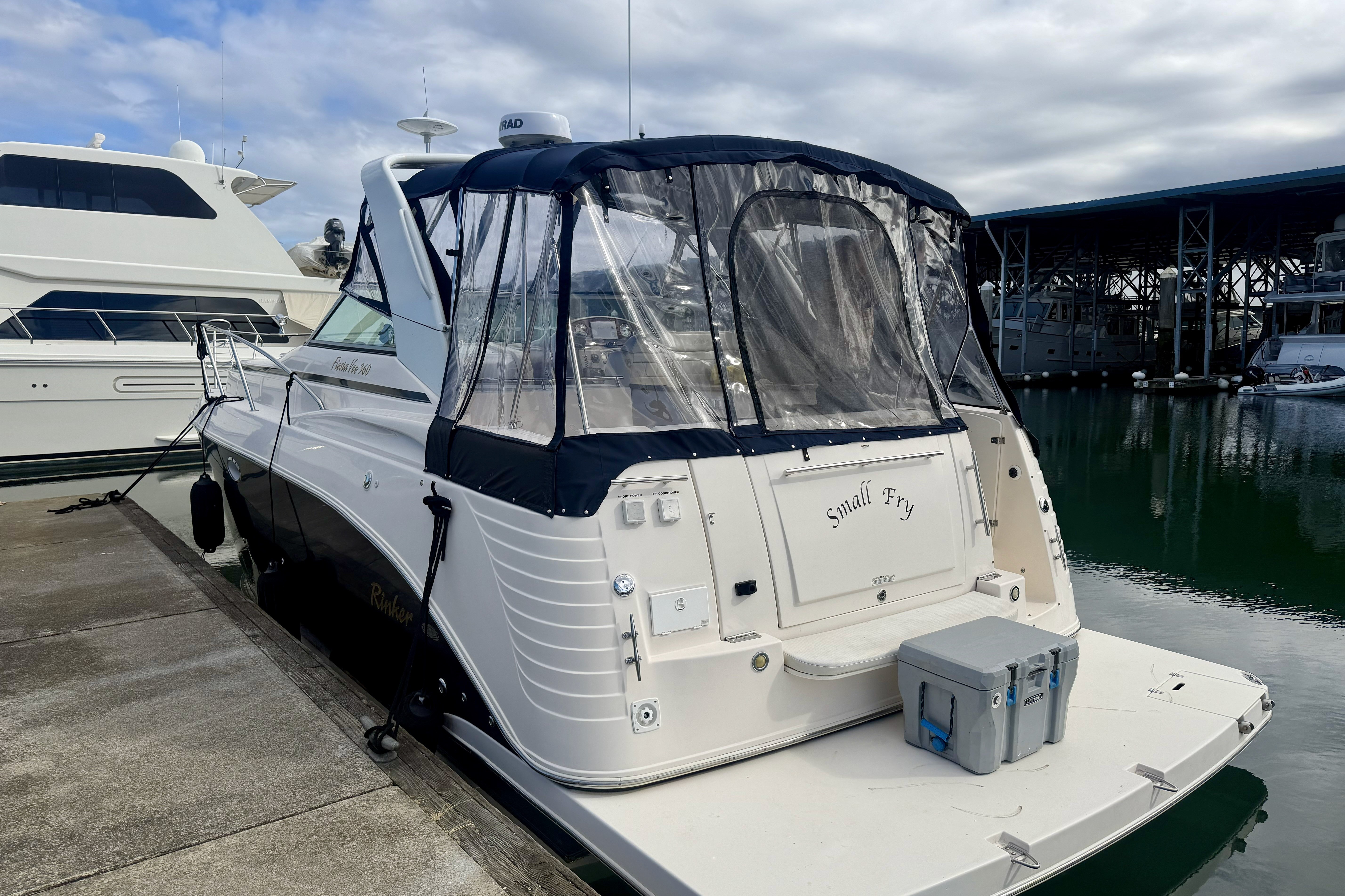 2005 Rinker Fiesta Vee 360 in seattle WA