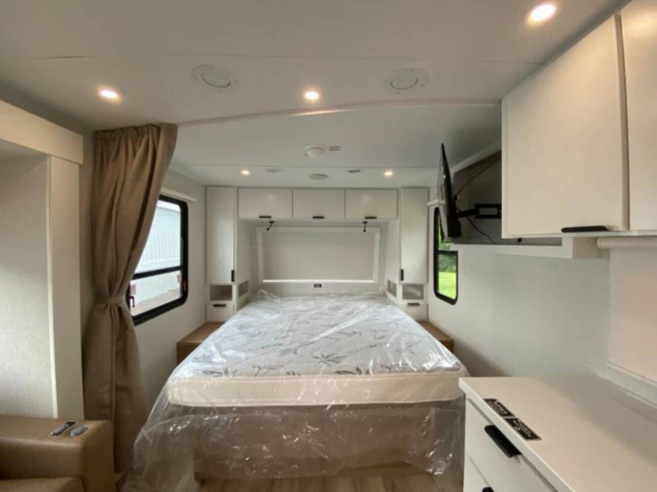 A photo of this 2027 Winnebago Thrive 18FBS