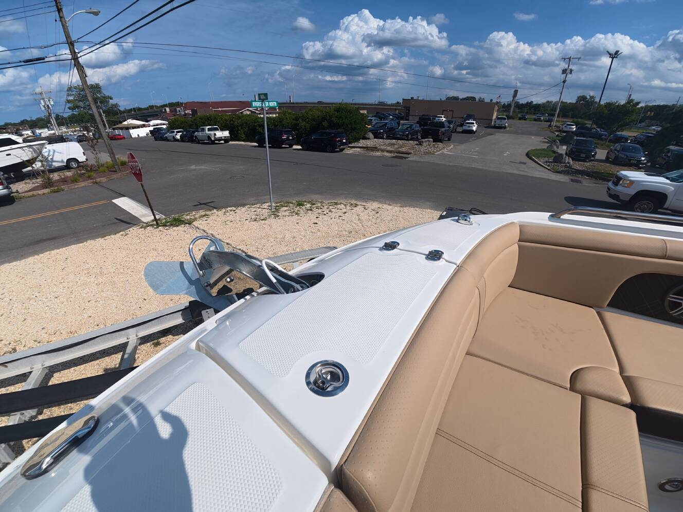A photo of this 2027 Sea Ray SDX 290 Outboard