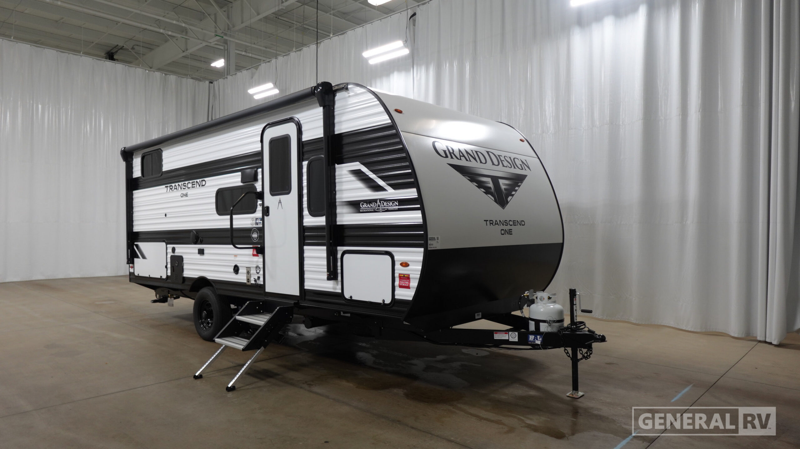 2027 Grand Design TRANSCEND-ONE 161BH in wixom MI
