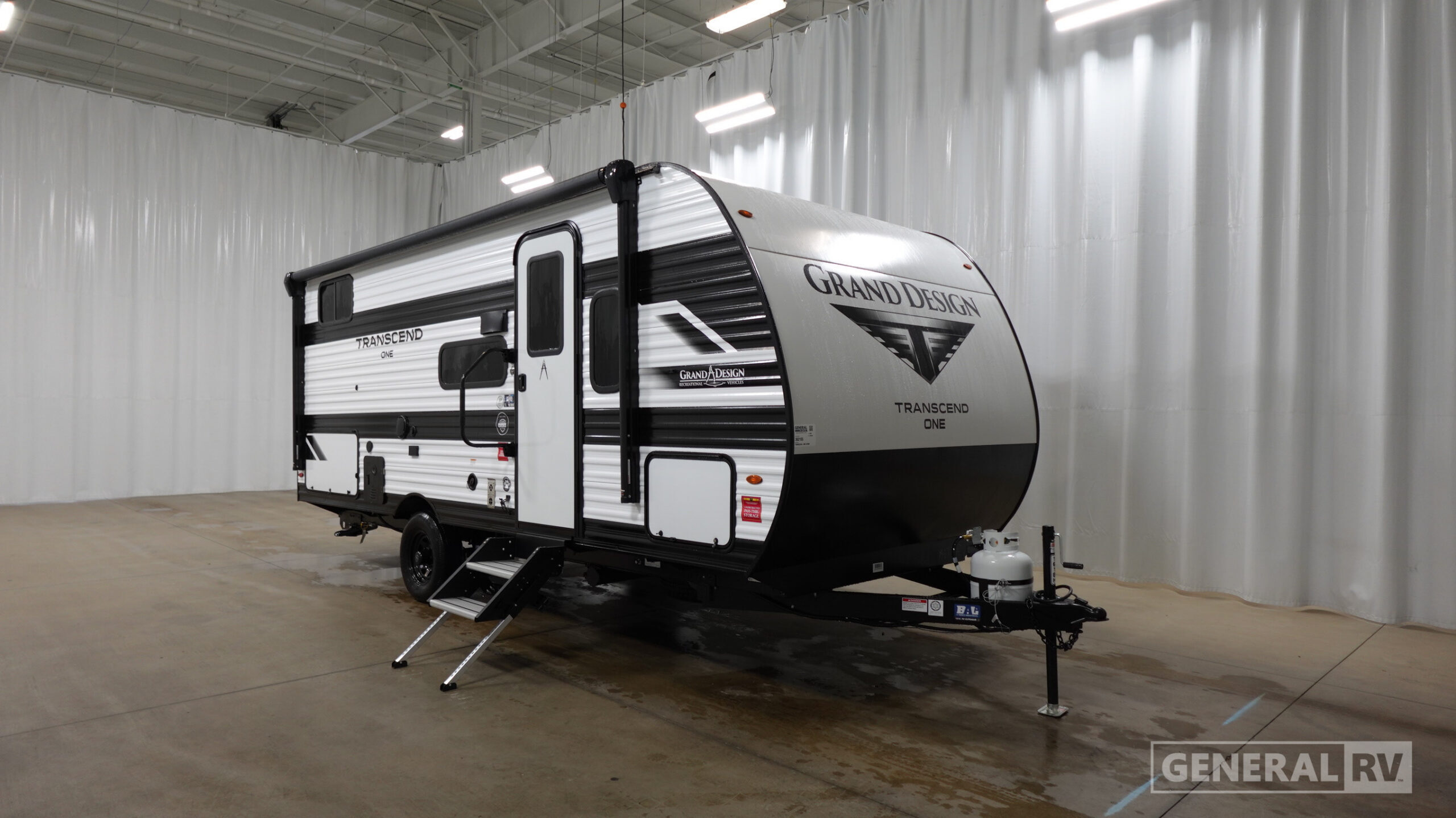 2027 Grand Design TRANSCEND-ONE 161BH in wayland MI