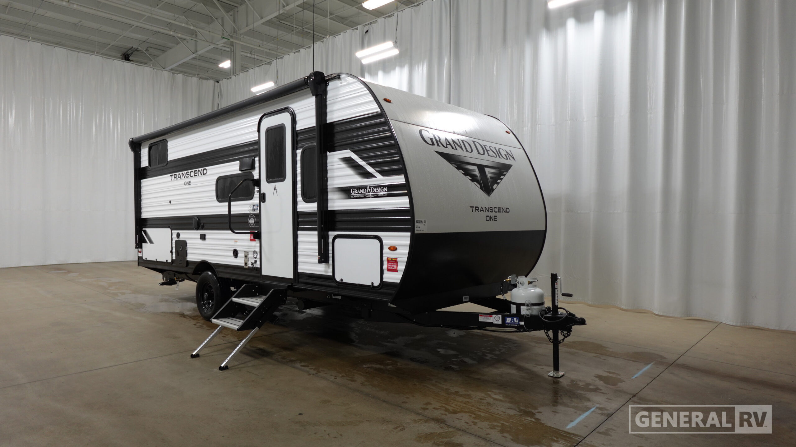 2027 Grand Design TRANSCEND-ONE 161BH in north canton OH