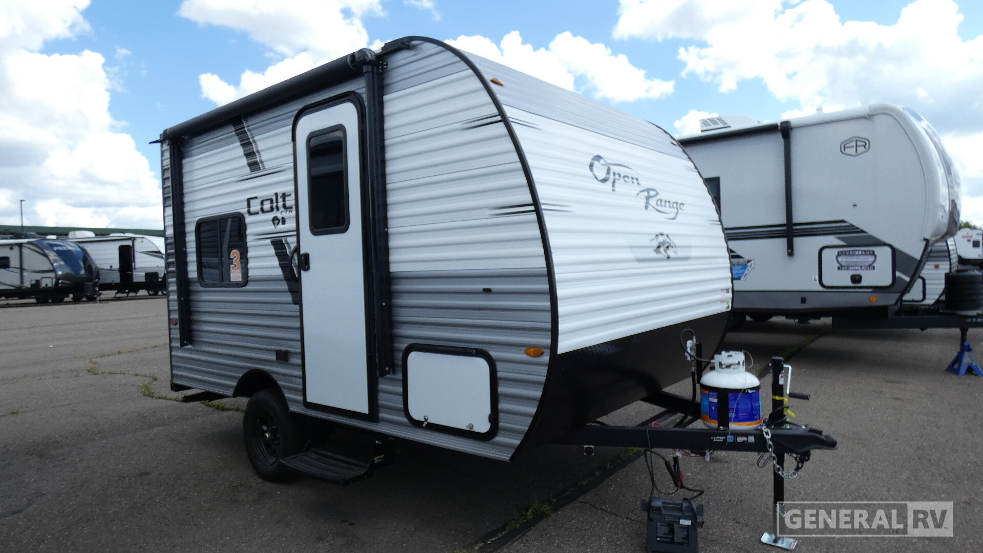 2027 Open Range COLT 13BH in wixom MI