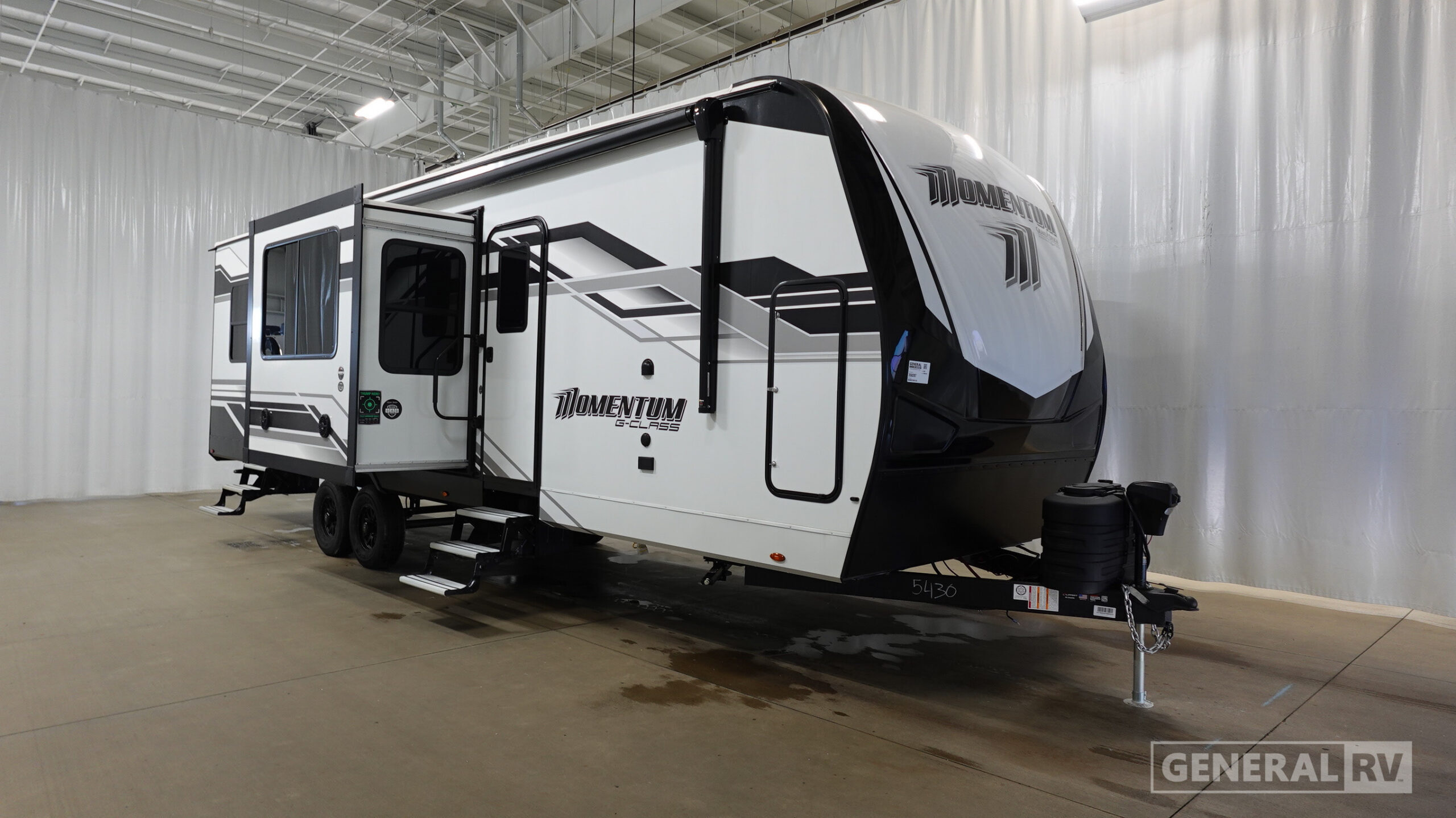 2026 Grand Design Momentum G-Class 31G in huntley IL