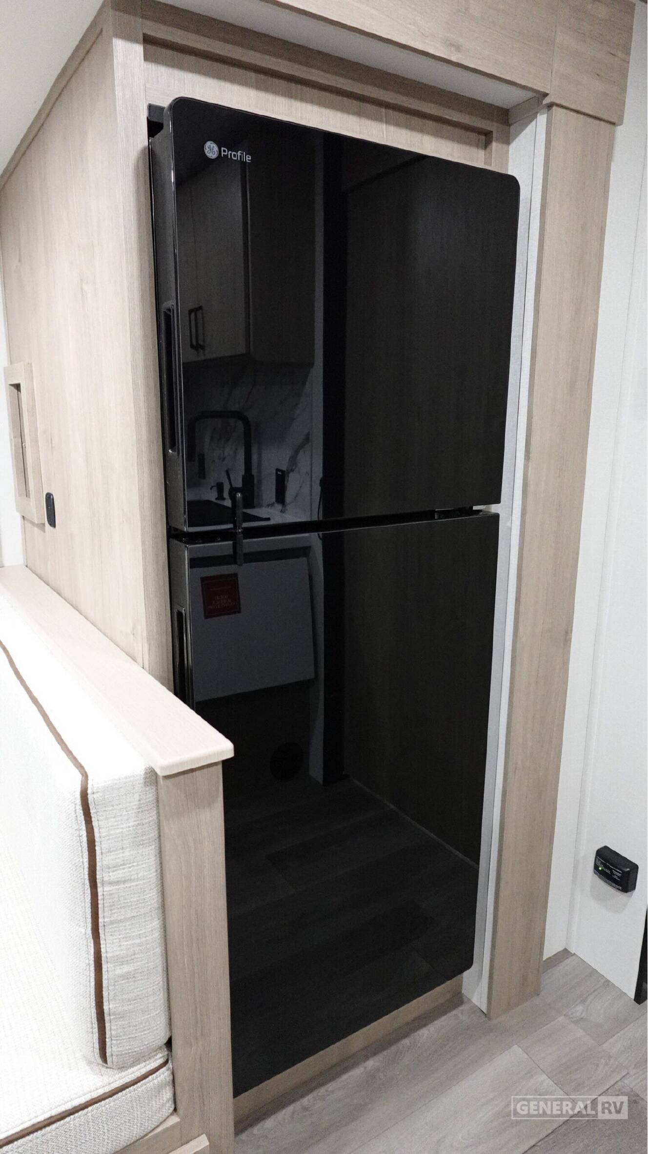 A photo of this 2026 Grand Design IMAGINE 2500RL
