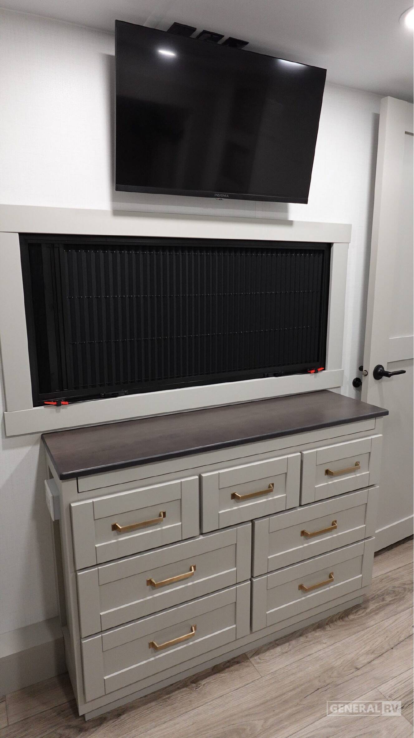A photo of this 2026 Brinkley MODEL Z 3100