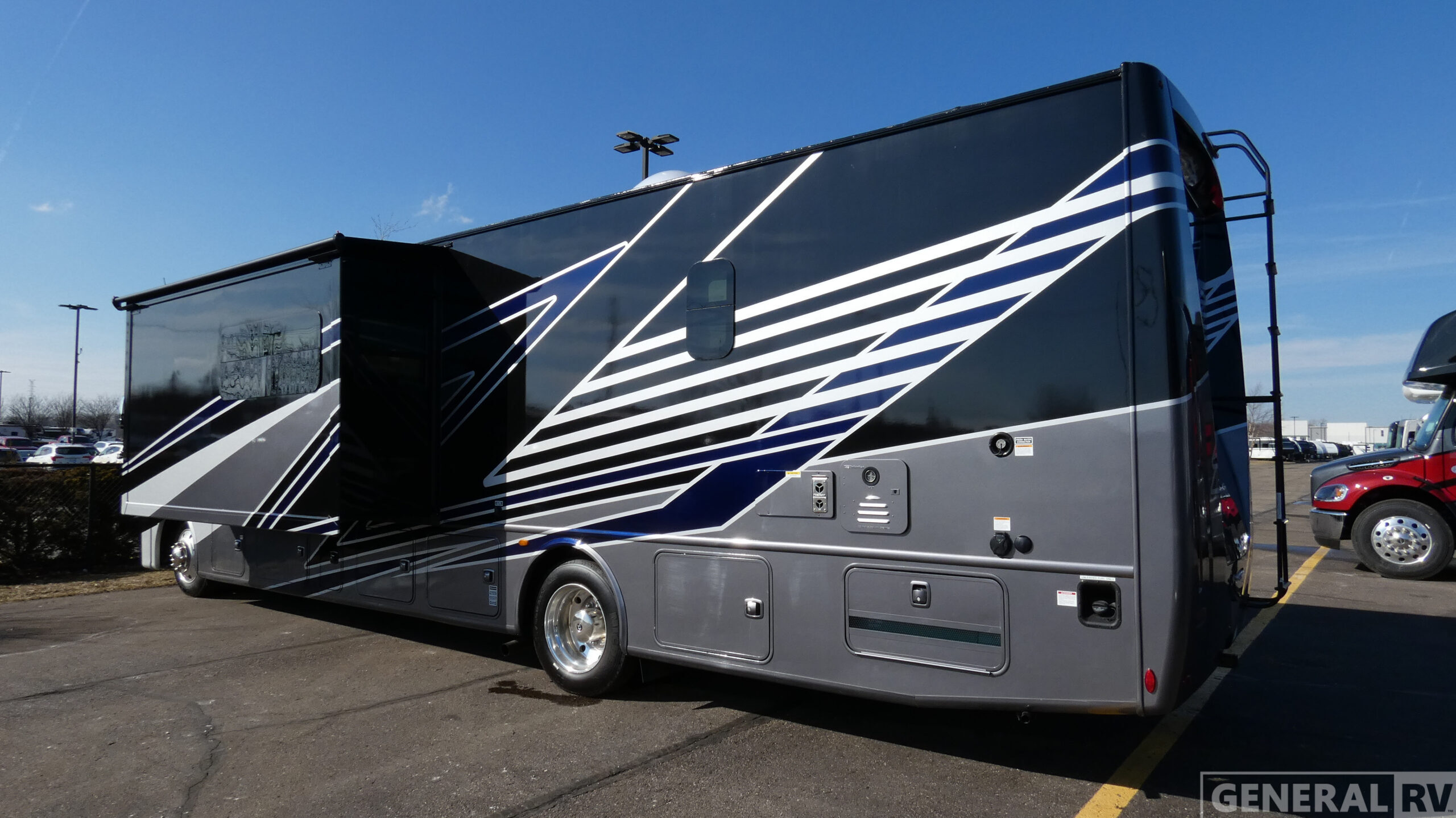 2026 Thor Motor Coach LUMINATE CC35 in wixom MI