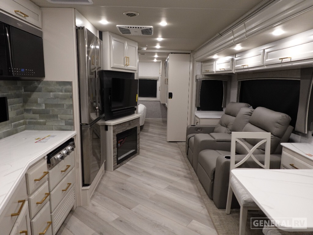2026 Holiday Rambler VACATIONER 33C in wixom MI