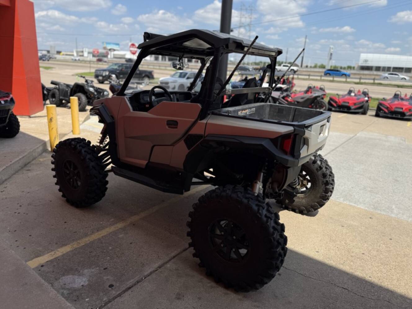 A photo of this 2024 Polaris GENERAL XP 1000 PREMIUM M SILVER QUARTZ
