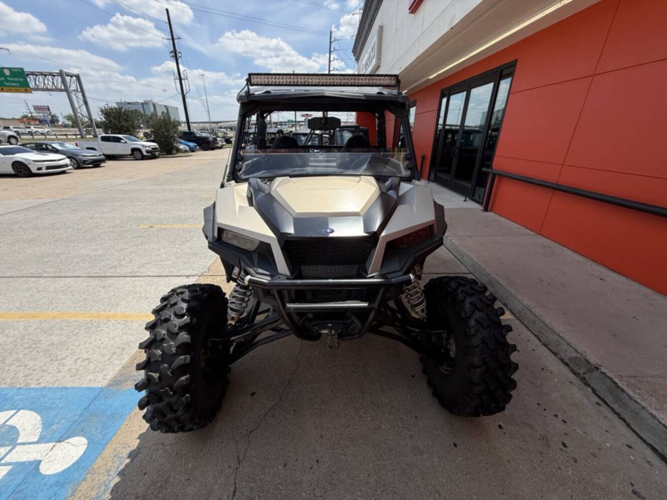 A photo of this 2024 Polaris GENERAL XP 1000 PREMIUM M SILVER QUARTZ