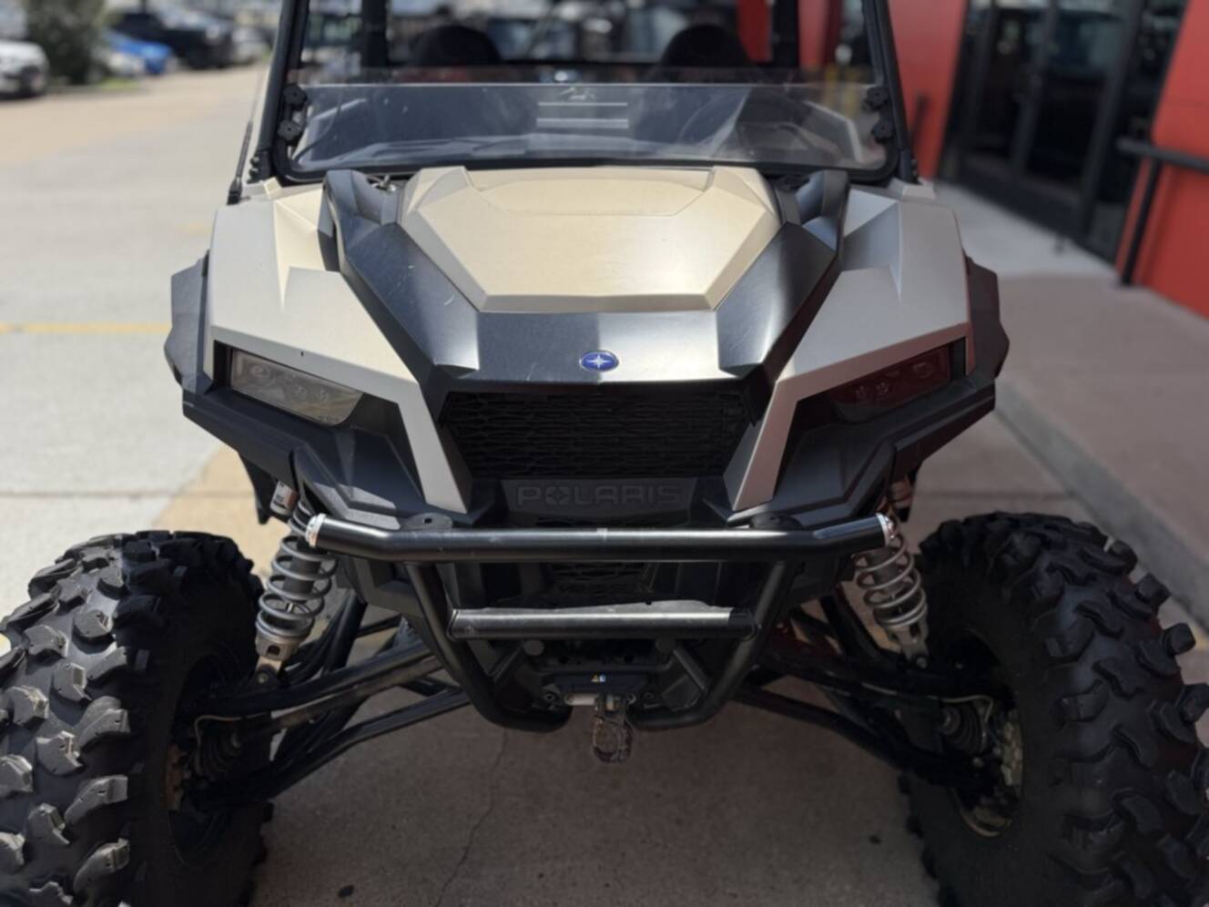 A photo of this 2024 Polaris GENERAL XP 1000 PREMIUM M SILVER QUARTZ