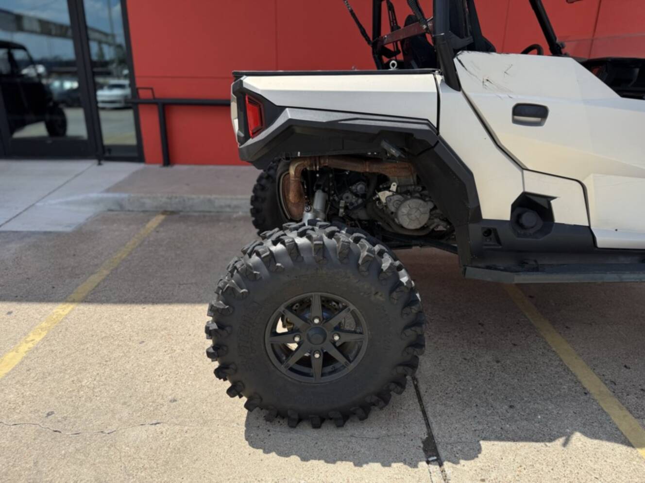 A photo of this 2024 Polaris GENERAL XP 1000 PREMIUM M SILVER QUARTZ