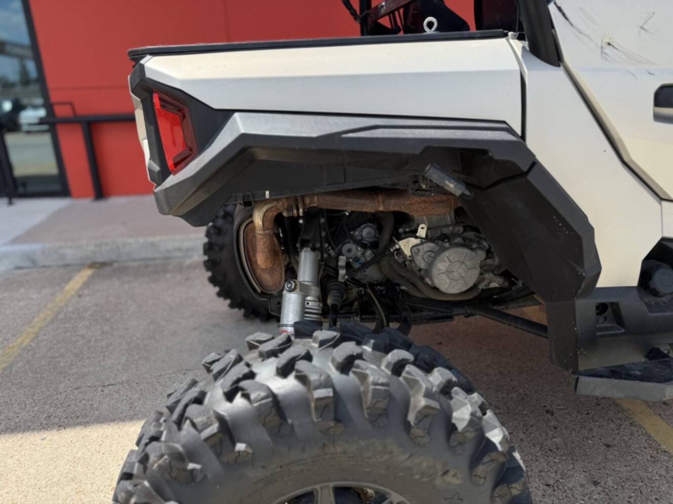 A photo of this 2024 Polaris GENERAL XP 1000 PREMIUM M SILVER QUARTZ